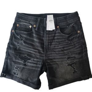 🖤 NWT American Eagle Black Distressed Denim Shorts – Size 26